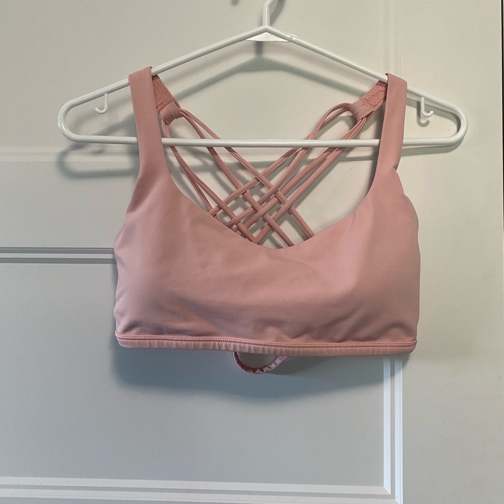 Lululemon free to be wild bra